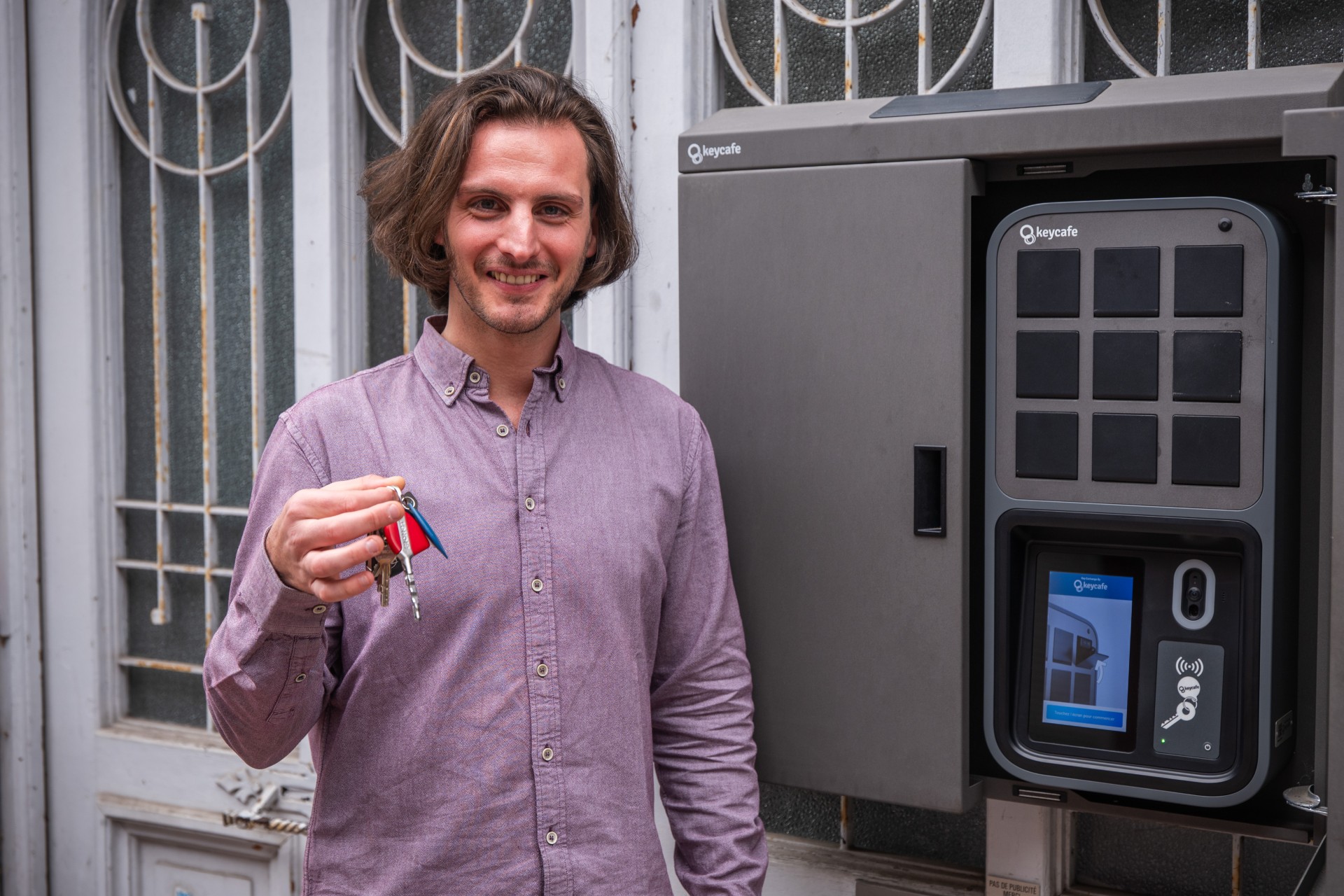 Hôtes en Nord Achieves a 96% Airbnb Self Check-In Rate with Automated Key Handover