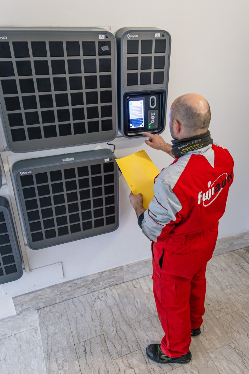 Fuji Auto Improves Dealership Workflow with Smart Key Management